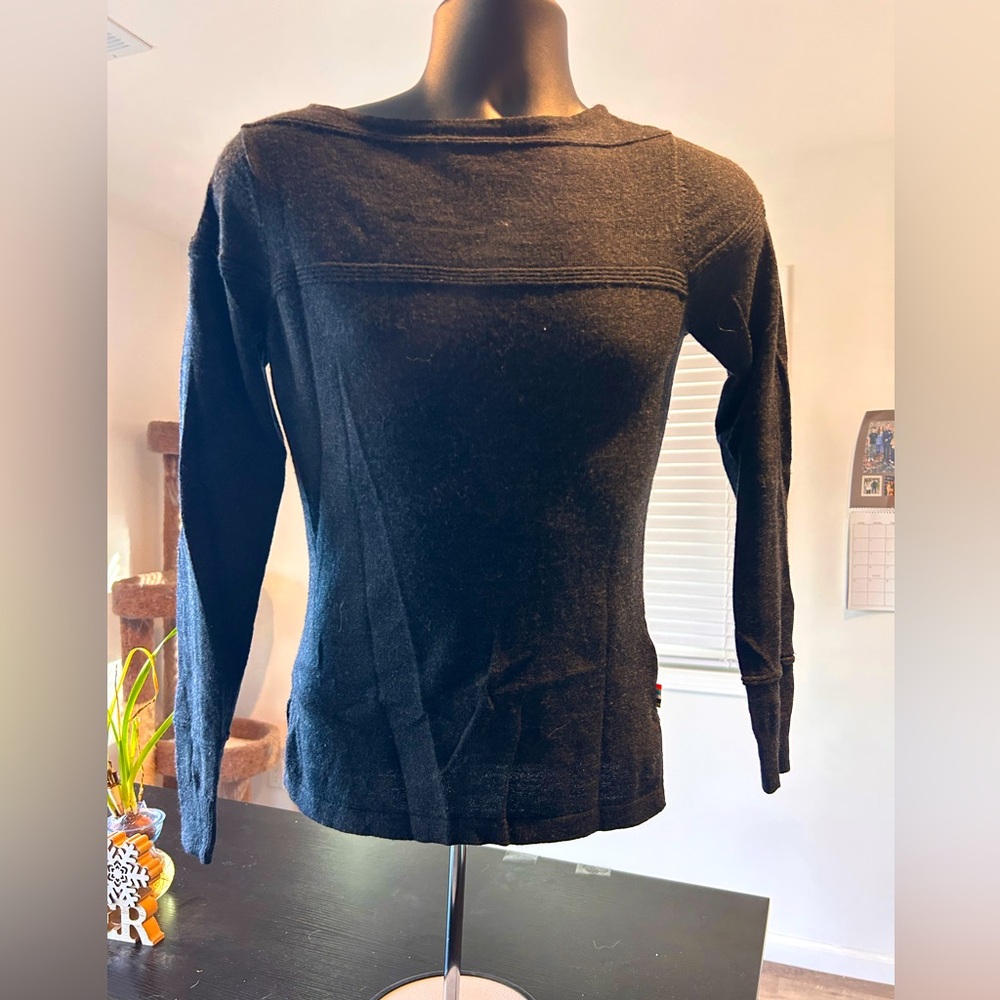 Wool sweater in gray by Smartwool size small